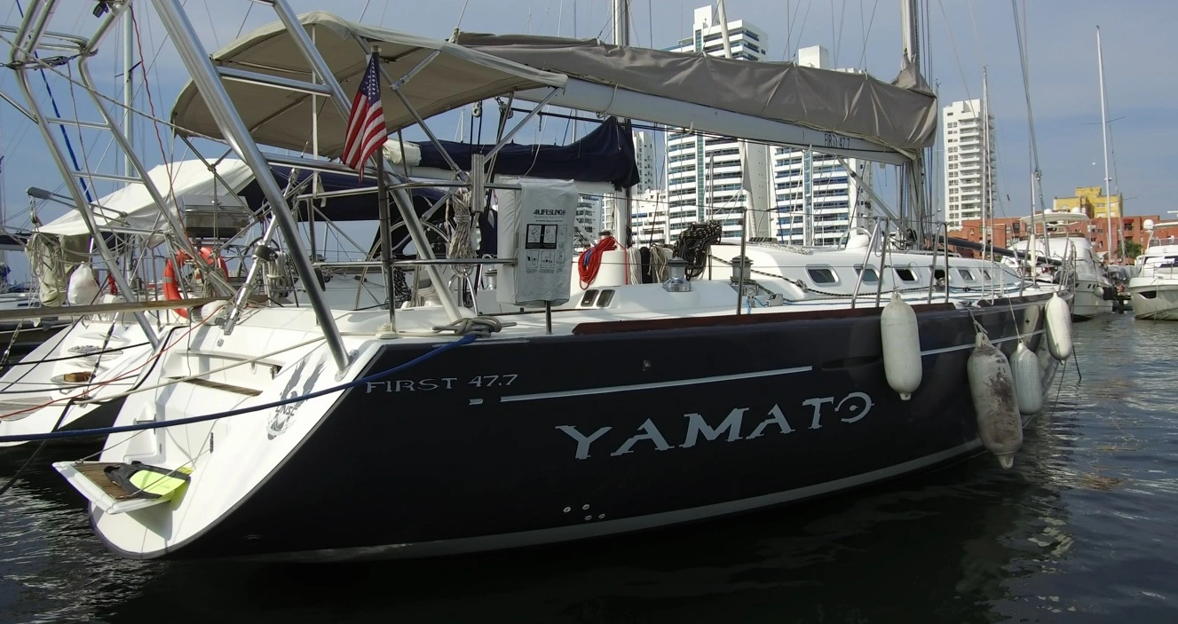 Velero Yamato renta de veleros cartagena colombia